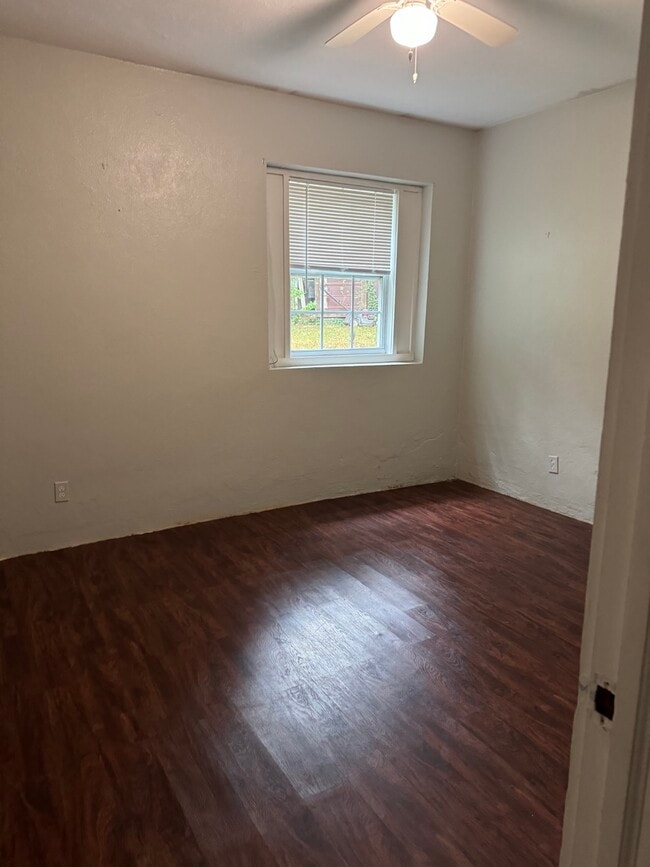 Photo - 567 Northside Dr