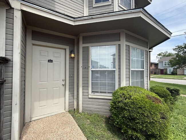 Photo - 1317 Speight Ave