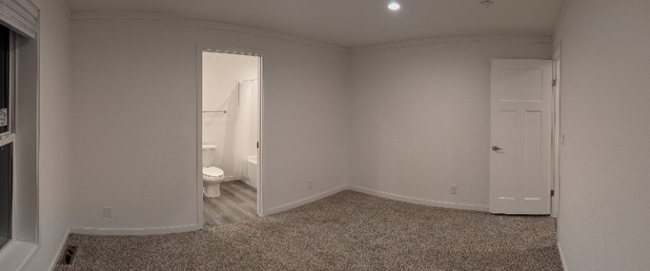 Photo - 39021 Holly Ln