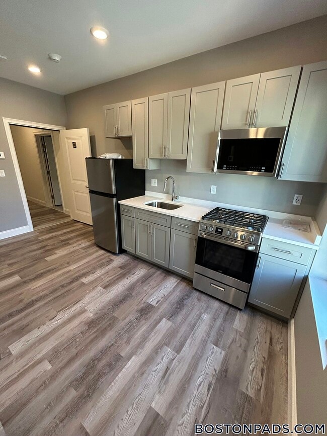 Building Photo - 1499 N Shore Rd Rental
