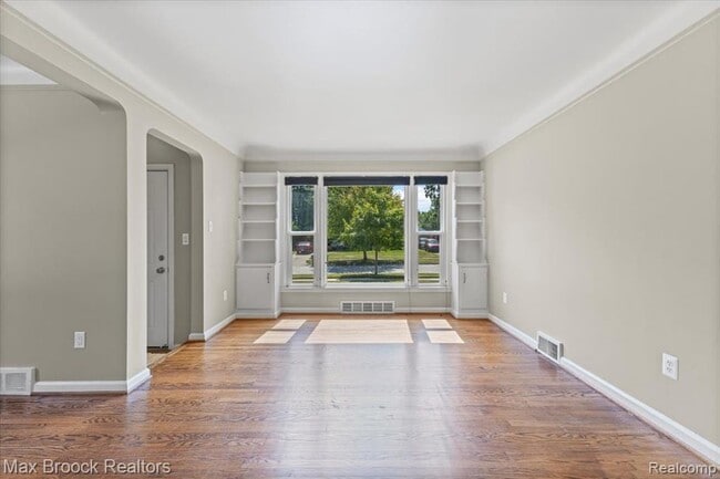 Photo - 13710 Balfour Ave