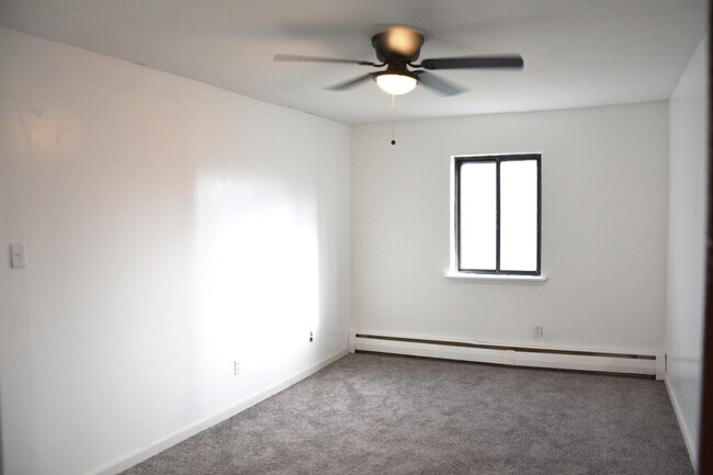 Photo - 2350 Baldwin Ave Unit 2350 Baldwin Ave Apt 2