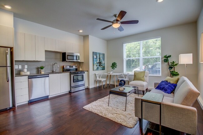 Building Photo - REMAINDER of AUGUST RENT FREE - EastBank Q... Rental