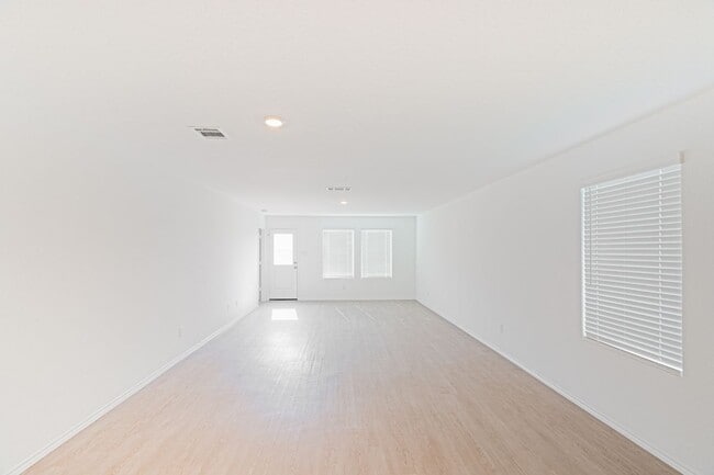 Photo - 117 Dark Victory Rd