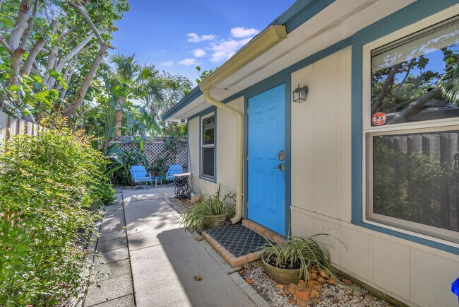 Photo - 309 NE 7th Ave