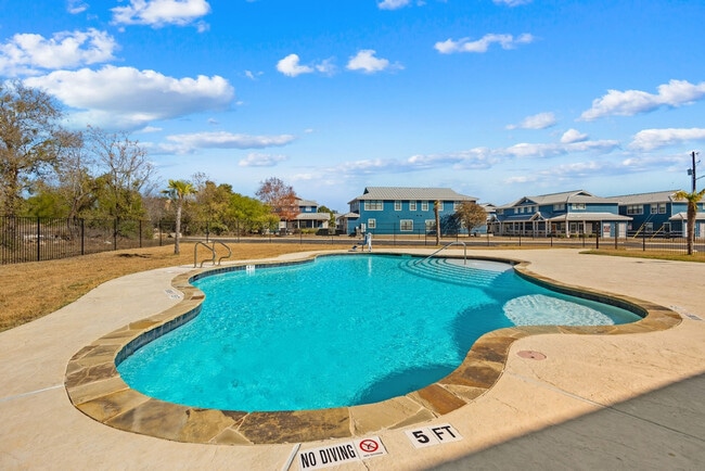 Photo - 1593 Gruene Rd Unit SI ID1385478P
