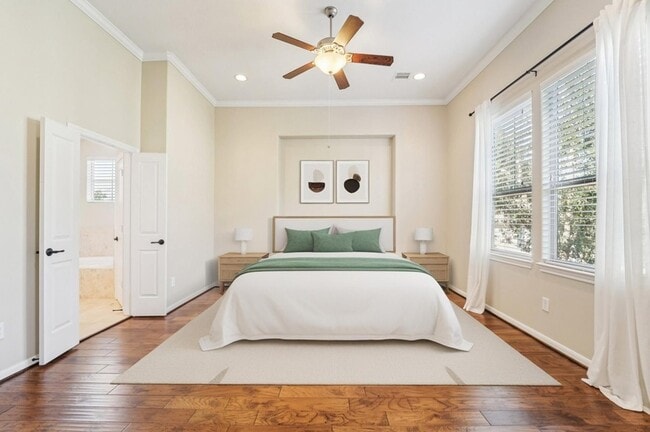 Photo - 2421 Beall St