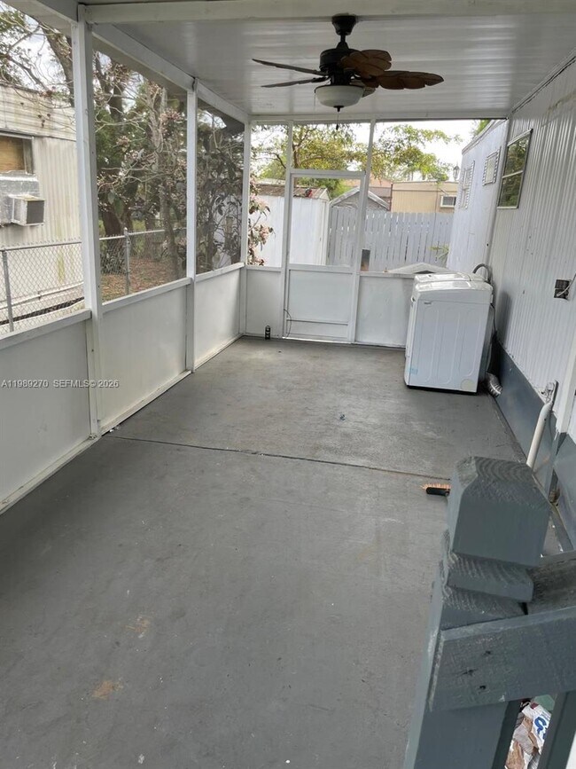 Photo - 13380 SW 9th St