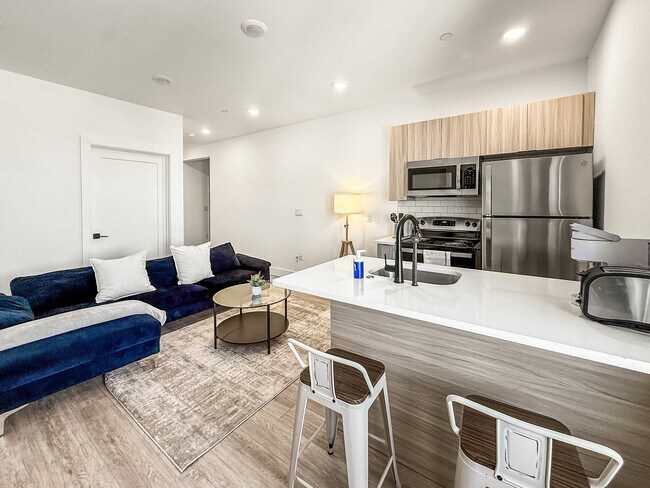 Photo - 2400 E Huntingdon St Unit ID1075542P