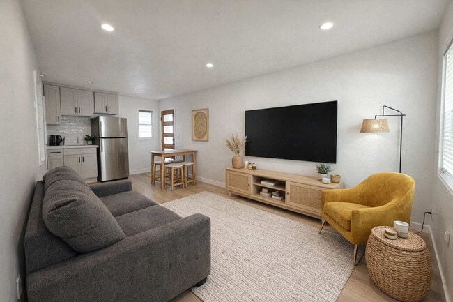 Building Photo - 937 Missouri St Unit SI ID1537406P