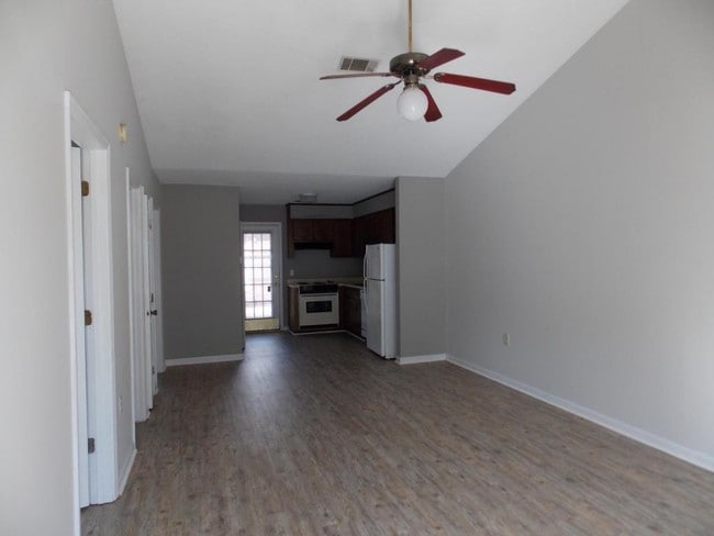 Building Photo - 140 Lanier Dr Unit 171 SW