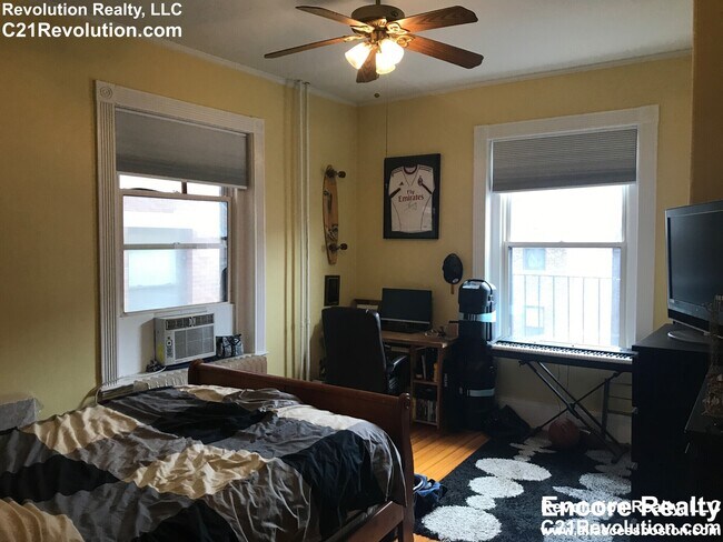 Photo - 24 Peterborough St Unit 8