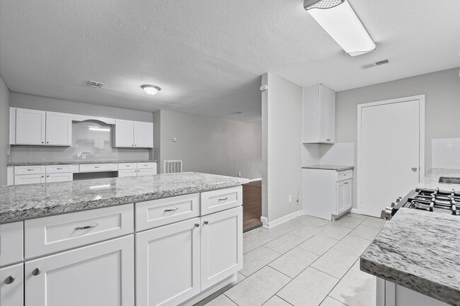 Photo - 6610 Rockergate Dr