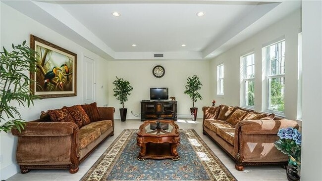 Photo - 1749 NE 9th St