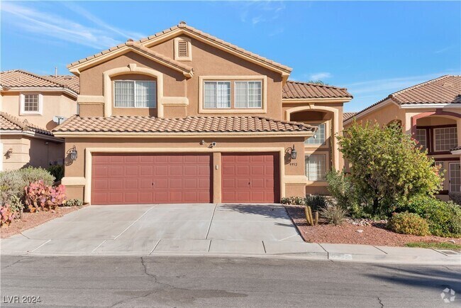 Building Photo - 9932 Sierra Canyon Way Rental