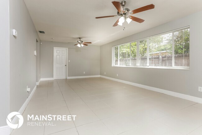 Photo - 6341 NW 25th St