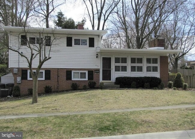 Building Photo - 715 Marshall Ave