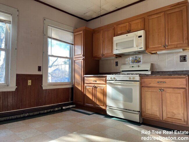 Photo - 166 Elm St Unidad 2