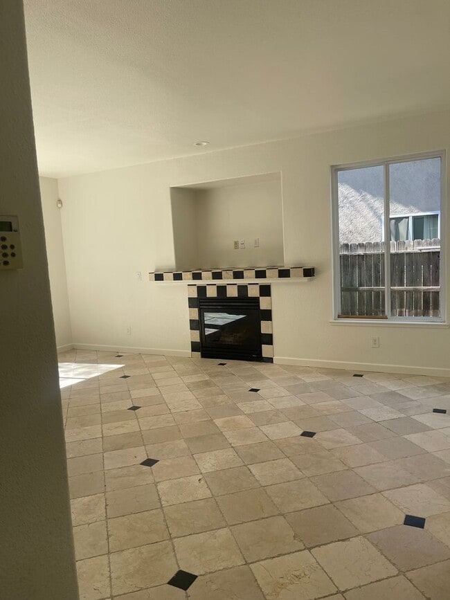 Photo - Beautiful 3-Bedroom Family Home in Desirable Northeast Stockton