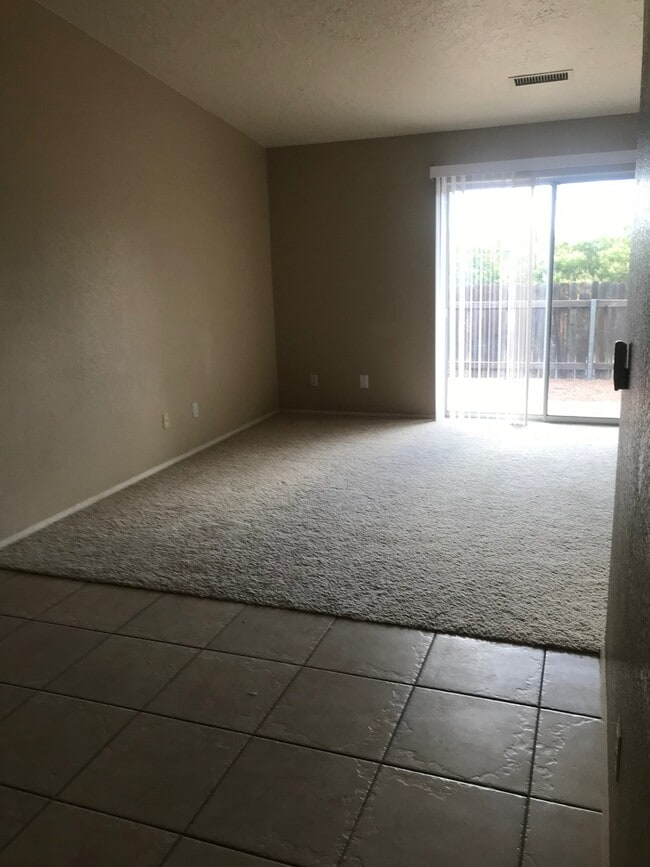 Photo - Occupied - 2 Bedroom 1 Bath - Contact Property Pros Property Management