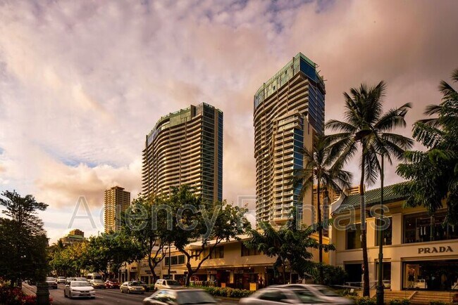 Building Photo - 383 Kalaimoku St Unit Ritz Carlton