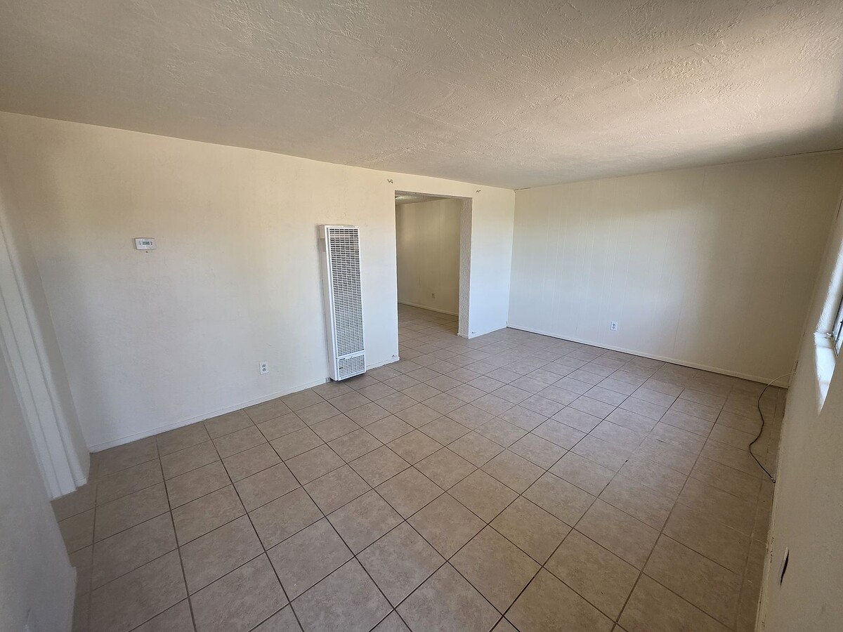 Photo - 5301 Mescalero Rd NE