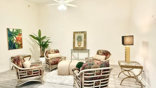 Photo - 2861 Livingston Ln