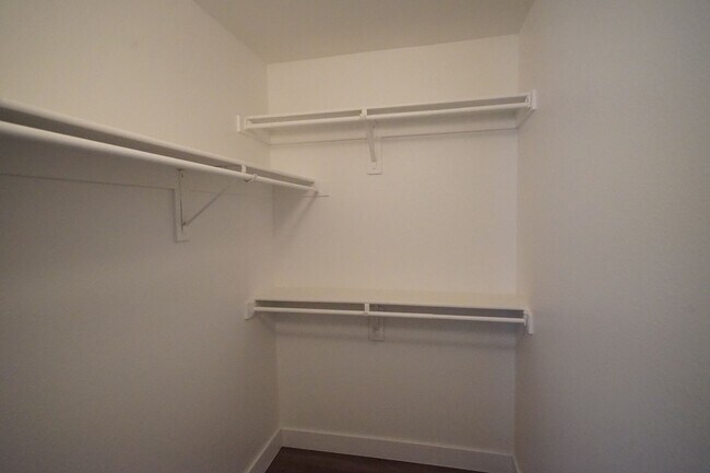 231 W Horizon Ridge Pkwy Unit 622 - Bldg #6