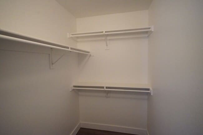 Photo - NO SHOWINGS UNTIL 8/1/2024 Unidad 622 - Bldg #6