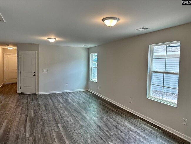 Photo - 820 Summerwood Ln