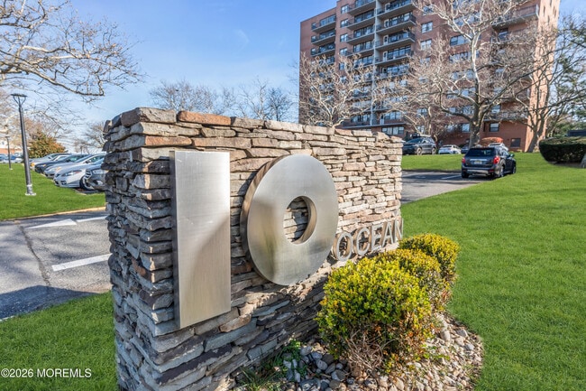 Building Photo - 10 Ocean Blvd Unit 10A
