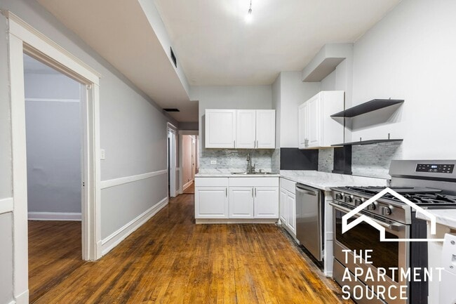 Photo - 853 N Wolcott Ave Unit 1