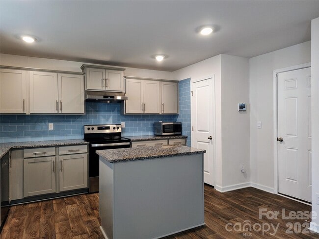 Photo - 2109 Allium Dr