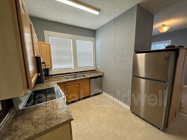 Photo - 1812 E Columbus Dr