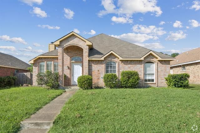Building Photo - 1602 Develon Dr Rental
