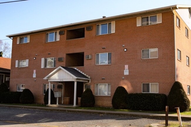 Building Photo - 460 Harding Ave Rental