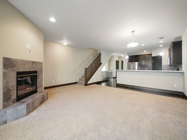 Photo - Peaceful 3 bed, 2.5 bath townhouse in Rent...