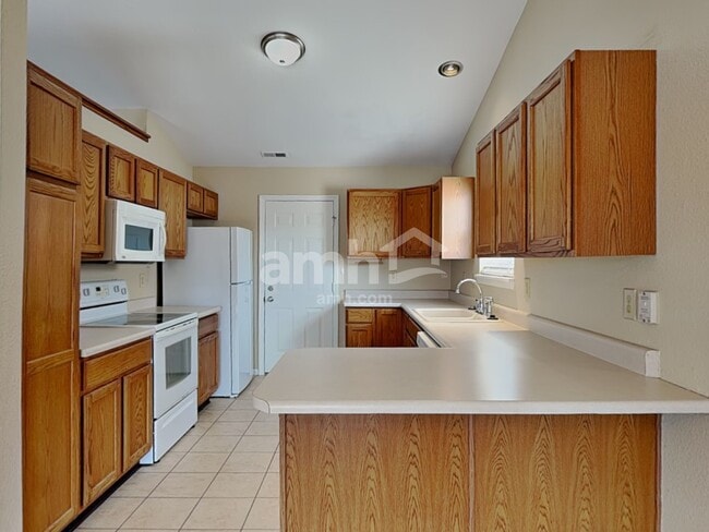 Photo - 7215 Kidwell Dr