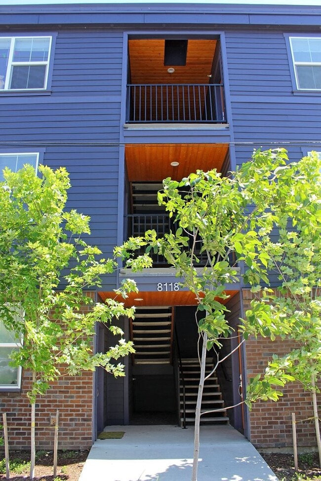 Photo - 1906 SE Tacoma St Unit 8118-B