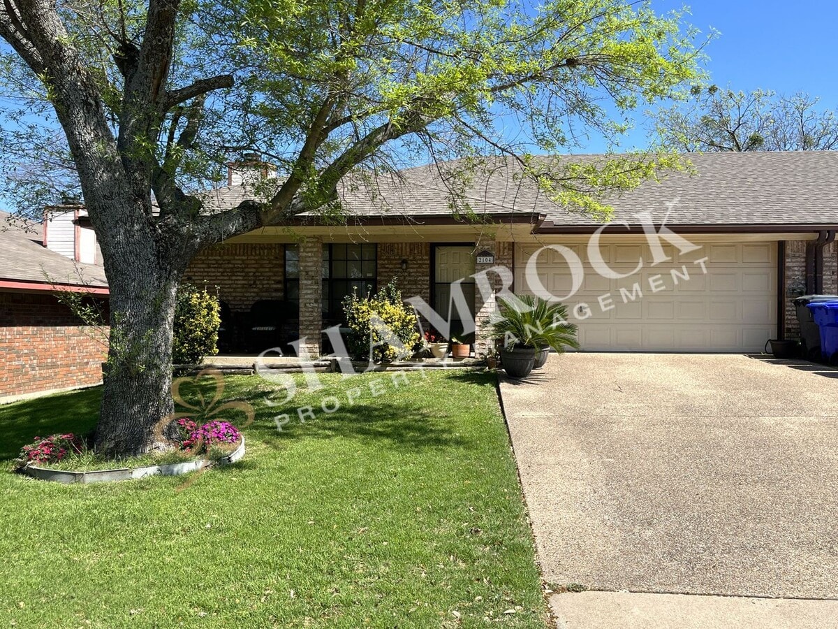 2/2 Duplex in Midway ISD - 2/2 Duplex in Midway ISD