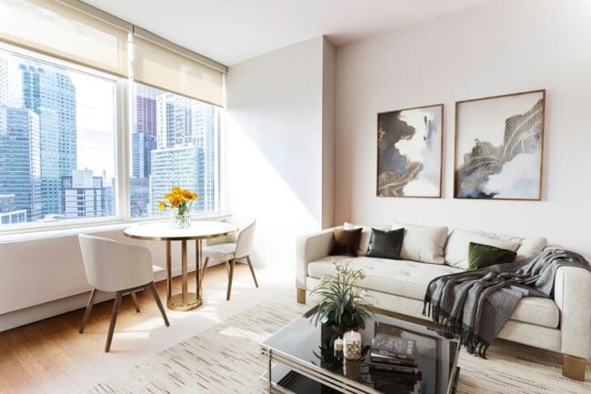 Building Photo - 0 bedroom in LONG ISLAND CITY NY 11101 Unit 7D