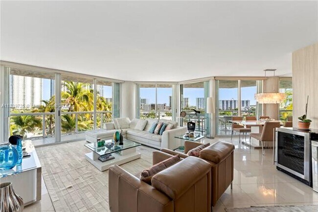 Building Photo - 16500 Collins Ave Unit 16500 Collins Ave appt 653 Rental