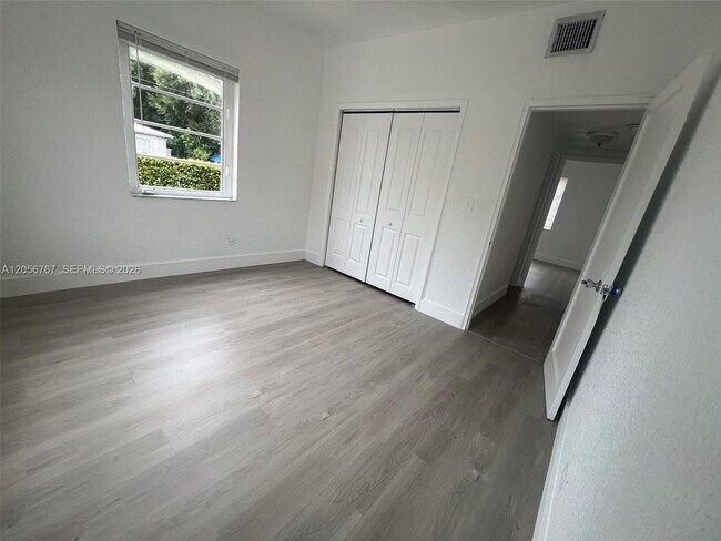 Photo - 1326 SW 6th St Unit 10