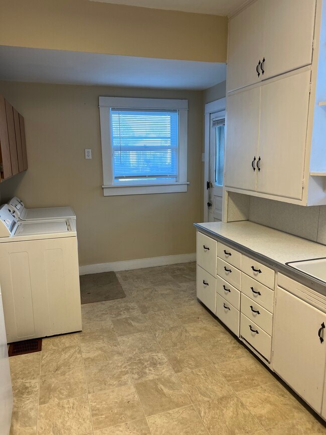 Cocina - 2921 Avenue L Unidad Lower