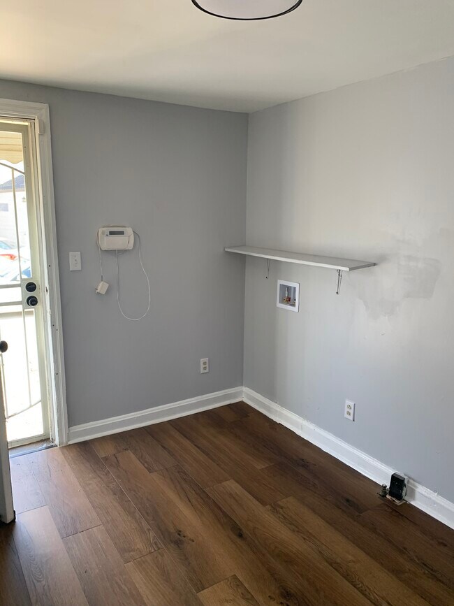 Photo - 1915 Headland Dr