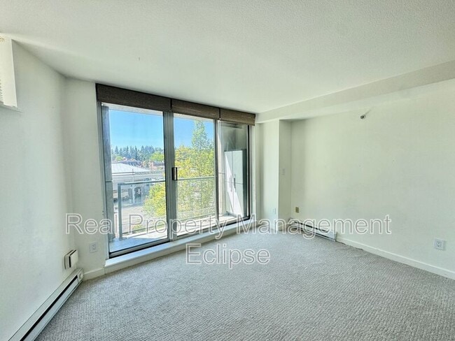 Photo - 1100 106th Ave NE Unit #209