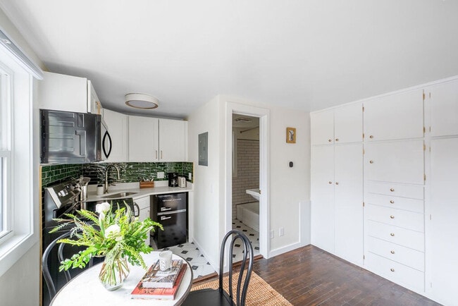 Photo - 113 S Henry St Unidad SI ID1468341P