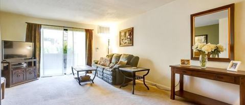 Photo - 901 Russell Ave