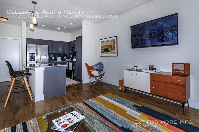 Photo - Edison Unit 111