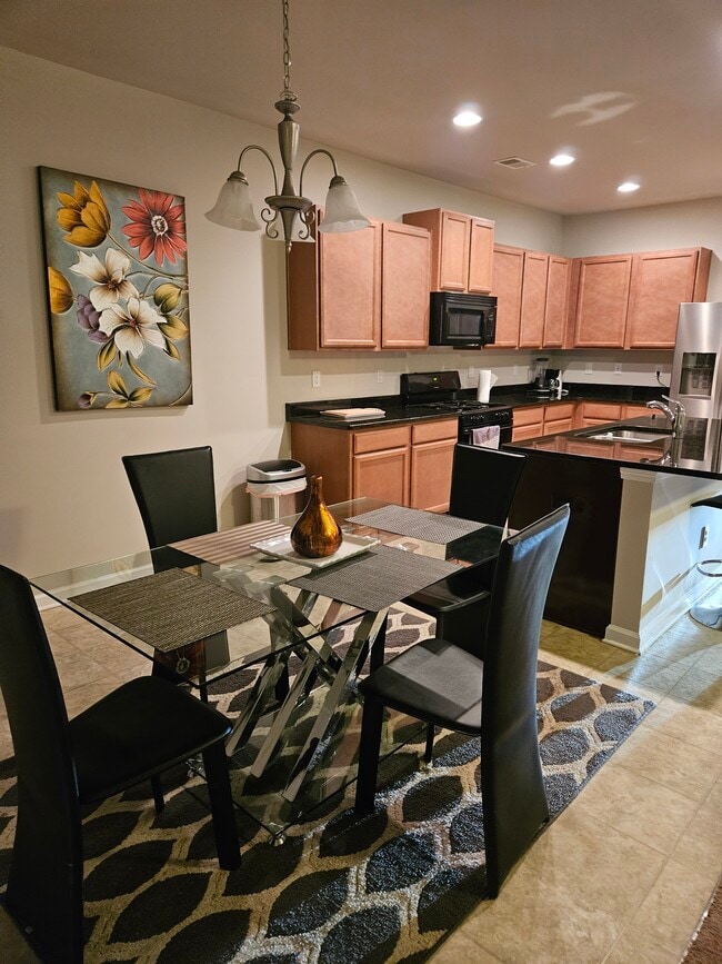 Photo - 1401 Worcester Trl